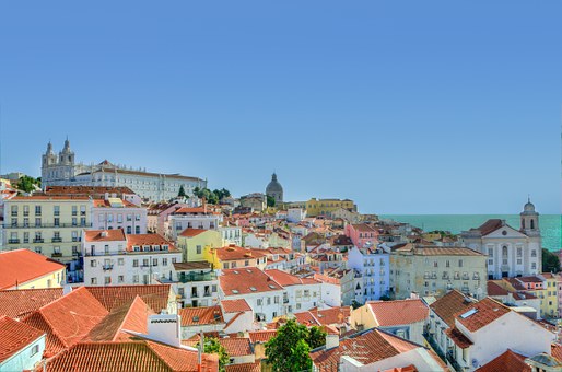 Discover Beach Holidays in Algarve Portugal