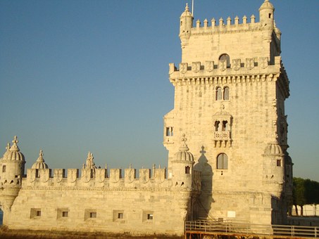 Bargain Travel Deals To Shake You: Apartments, Air Fare, Chow Area, Shopping Centers, Things To Do,