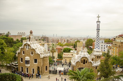EXOTIC EXCURSIONS: HOLIDAY VILLAS IN SPAIN