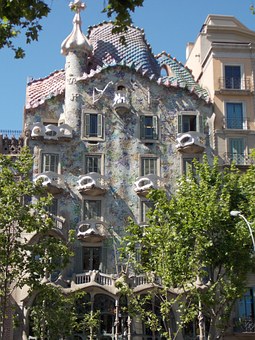 Reasons Why Spain Villa Holidaysare Famously Memorable
