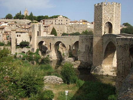 Top 10 Tourist Destinations This Christmas