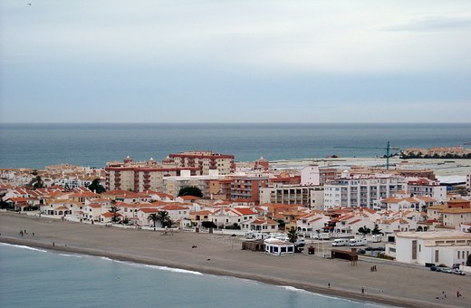 Stay Comfortably in Cheap yet Luxurious Villas of Gran Canaria
