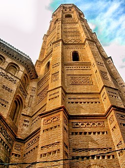 Have A Memorable Holiday With Cheap Hotels In Valencia Spain