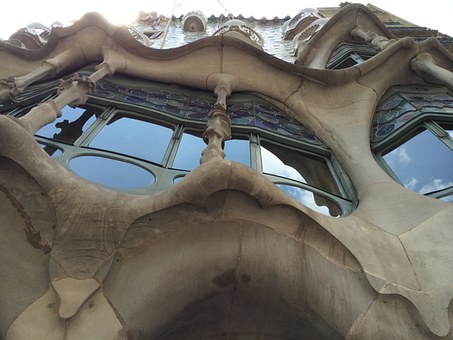 Tour Barcelona Be Astonished With Its Diversified Celebrations Notable Architecture Plus Well-situat