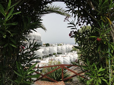 Experiencing The Caribbean Waterfronts Breathtaking Must-visits And Top Of The Line Beach Resorts By