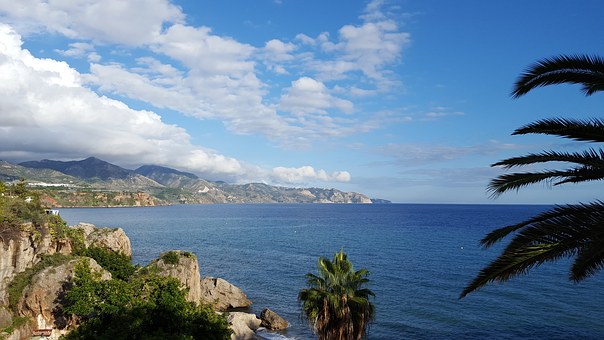 Indulge In Spectacular Bargains On Resorts Trip Tools Meals And Air Fares Through Easy-on-the-pocket