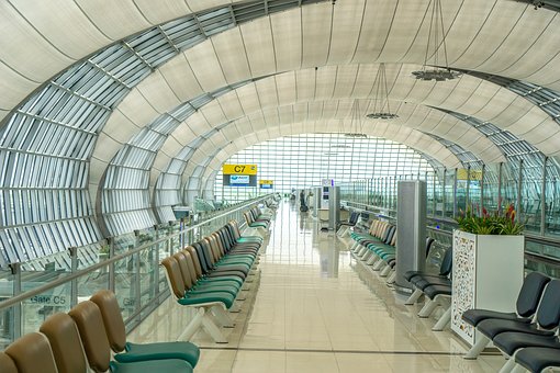 Traveling Guidelines Helping You With Bonus Deals & Amiable Staff While Boarding Planes For Amsterda