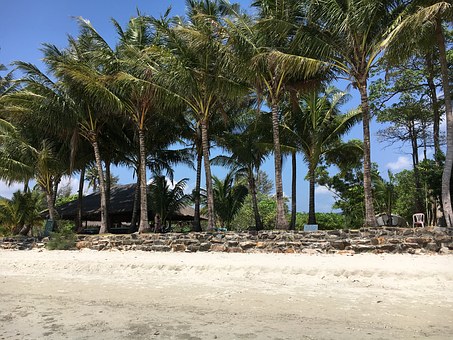 THE SMART BACKPACKER – Student Backpack Travelling Tips to Southeast Asia