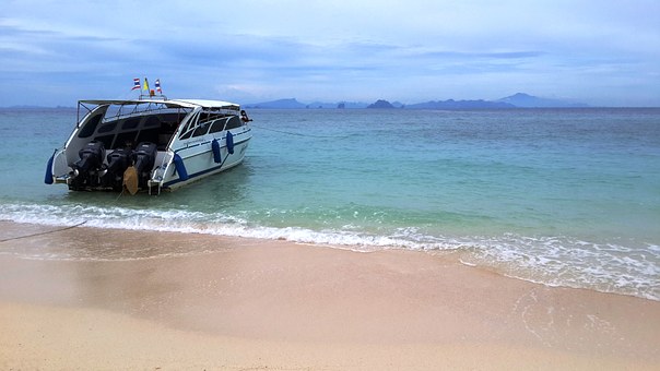 Lone Female Travellers - Tips on How to Stay Safe