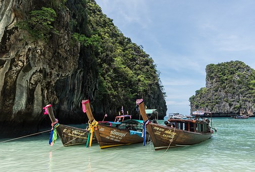 Low-budget Pass Packages To Beatify You: Rooms, Plane Fare, Chow Area, Boutiques, Leisure Activities
