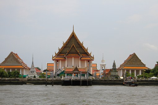 Bargain Travel Packages To Shake Up You: Apartments, Plane Tickets, Eating Places, Shopping Centers,