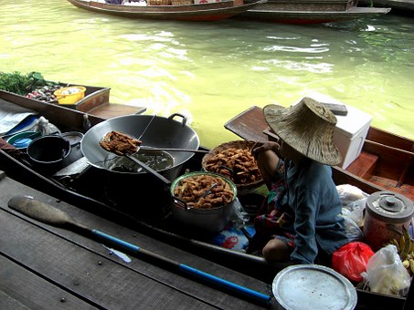 Inexpensive Vacay Plans To Thrill You: Suites, Plane Fare, Eating Areas, Shopping Centers, Leisure A