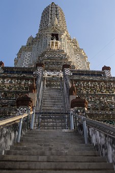 Cut-priced Hotel Choices Flight Plus Walking Tours For Impressive Holidays In The Us Territory Of Pu