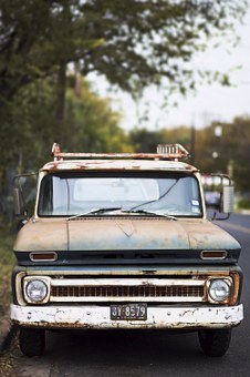 Trucking Jobs Nowadays Use Advanced and Modern Trucks