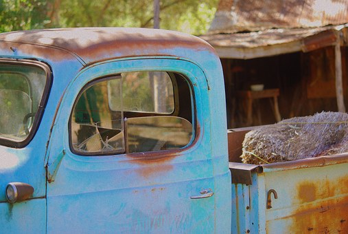 5 Surefire Tips for Finding the Best Used Flatbed Trucks!