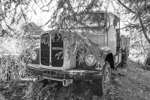 Importance Of Good Tires In Commercial Trucks