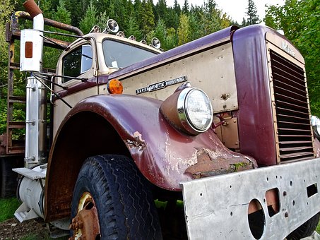Buy Used Truck, The Advantages And Uses Of Buying Used Trucks For Your Business.