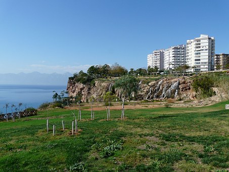 Turkey Holidays for the Best European Nightlife