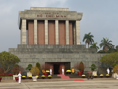 Travel in Viet Nam with Haivenu Tour