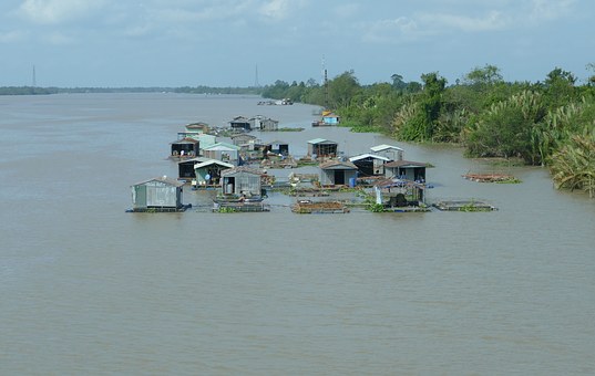 Travel In Vietnam - Living In The Lives