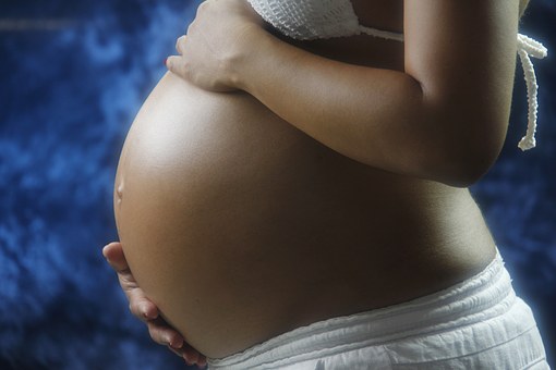 What to Eat When Pregnant: Detoxing from Sugar and Caffeine