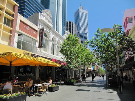 How To Get Off The Beaten Track In Australia by:Bruce Haxton