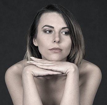 Advantages of shopping for wedding rings for girls on-line