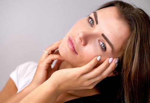 Holiday Allergen Hit List---4 Irritants To Minimize During The Holidays