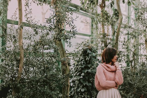 How Can I Choose Between Dating Agencies?