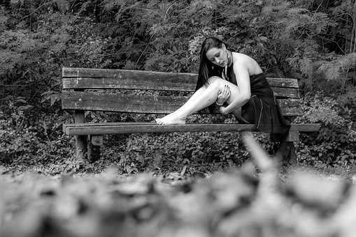 Dating Advice - Should A Woman Bring Up The Topic Of Marriage?