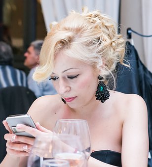 Creating The Cost Deals From The Wedding Ceremony Pictures