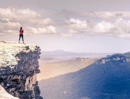 Profit Margins And The New Retailer: Making It Through Those First Lean Months