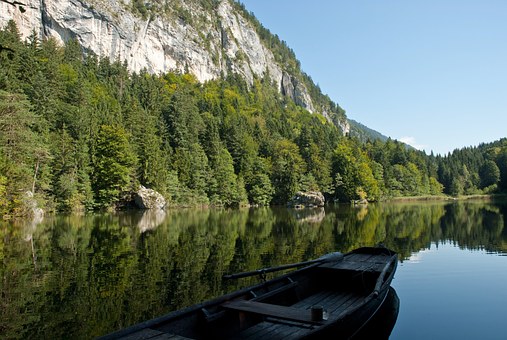 Living On A Boat