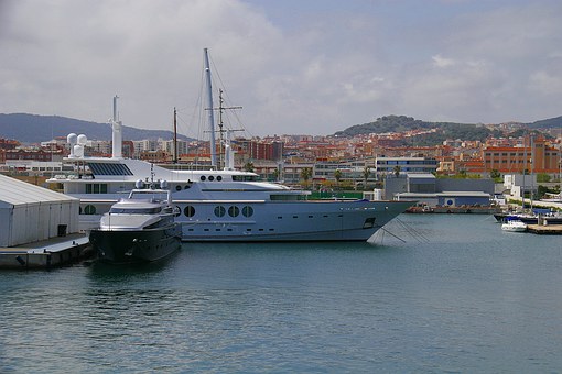 Formalities In Renting A Boat