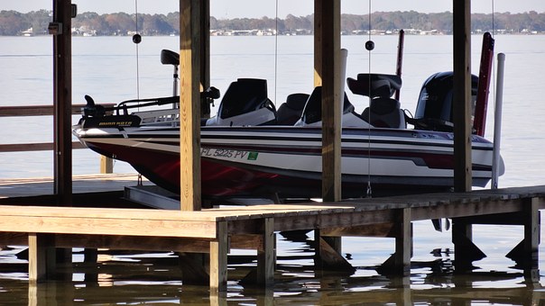 10 Reasons To Do A Basic Boating Course!