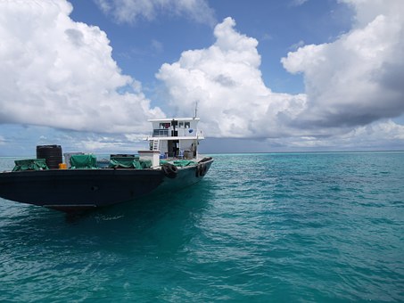 Phuket Speed Boat Seems To Be The Best Option To Reach Phuket