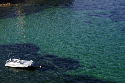Your Intriguing Paris Boat Visit