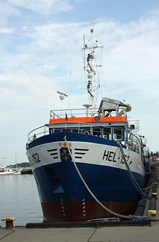 Get Pleasure From Fishing In Florida Keys Through The Best Boat Rental Services