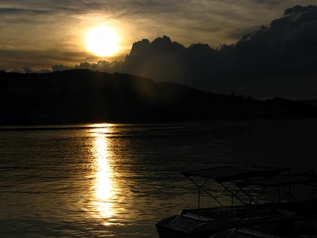 Vacationing on a Boat
