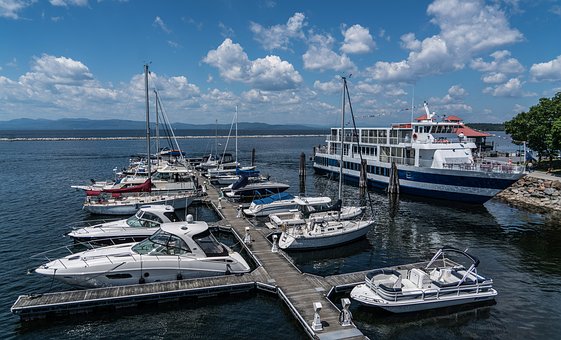 Buy And Sell Used Boats Now Without Any Hassle