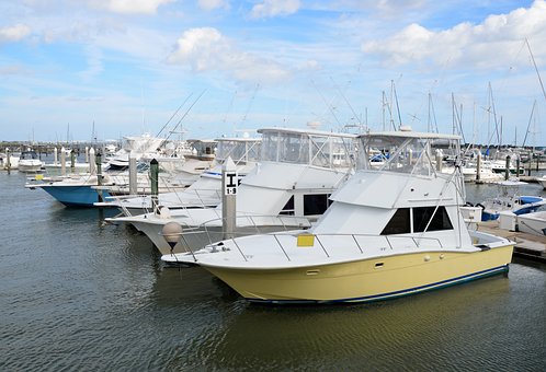 Acquire The Benefit Of Buying An Inexpensive And Comfy Paris Boat
