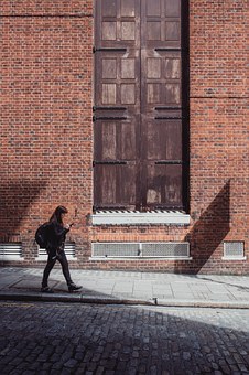 Build A Site For The Purpose Of Doing Business Online