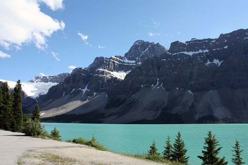 Cheap Toronto Hotels - Be Amazed By Their Value and Conveniences by:James Brad Lee