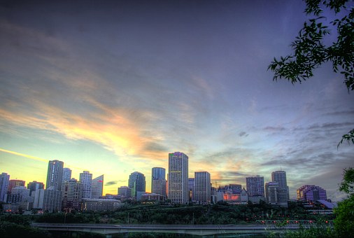 Travelers To Toronto Use Extended Stay Apartments As A Hotel Alternative