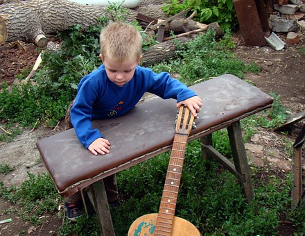 5 Ways To Help Your Child Overcome Fear Of The Dark