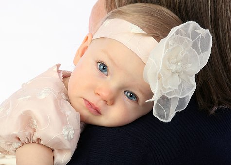 Credit Cards Could Benefit Older Children