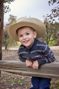 Choose Kids Clothes As Per The Season