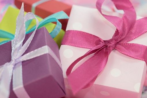 Baby Shower Gift Bag: What To Present To Your Godchild