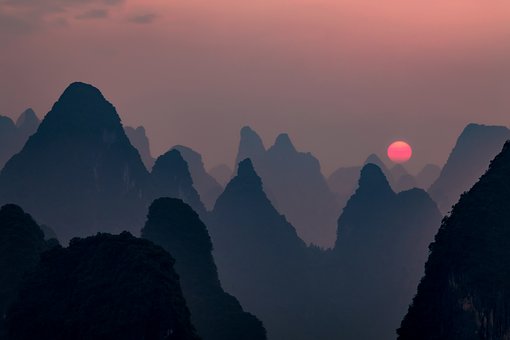 Enjoying Your China Holiday - Some Recommendations on What You Can Do by:James Brad Lee
