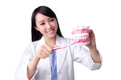 Getting Nice Impressions With The Aid Of Las Vegas Cosmetic Dentist